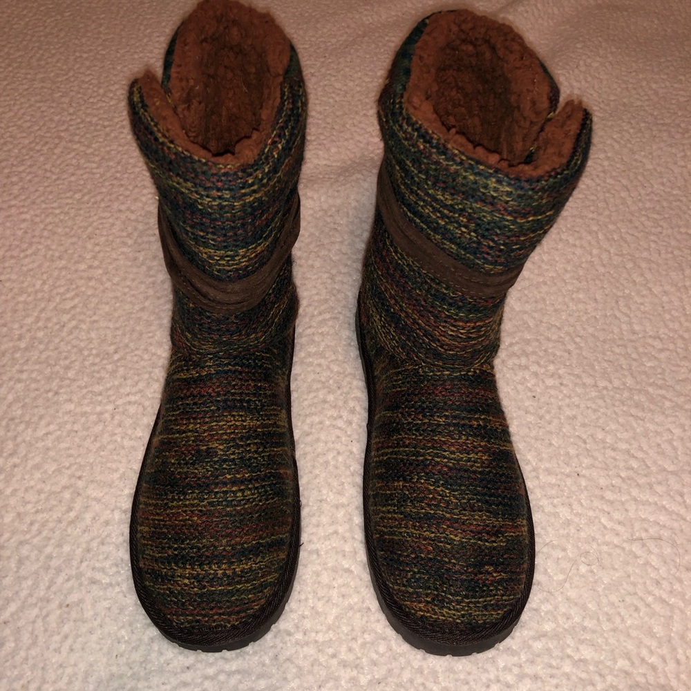 Muk Luks Women's Multicolor Knit Fall/ Winter Boots - Brown Trim